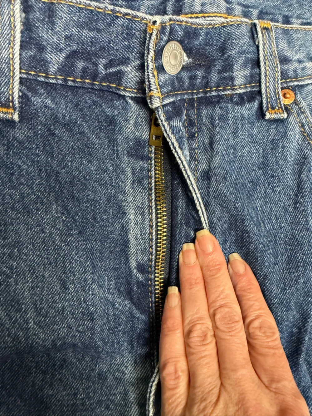 Levi's 505 Men’s denim straight leg fit 38 X 32